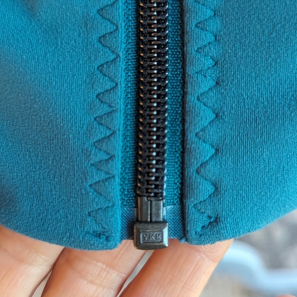 ATHLETA Shanti Jacket Billiard Powervita Teal, Athletic and Yoga Women's Medium - Picture 7 of 15